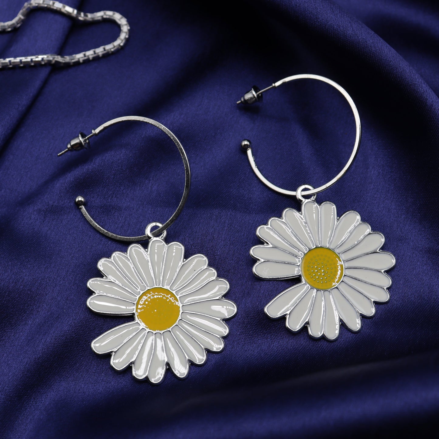 Korean Silver Daisy Flower White Earring