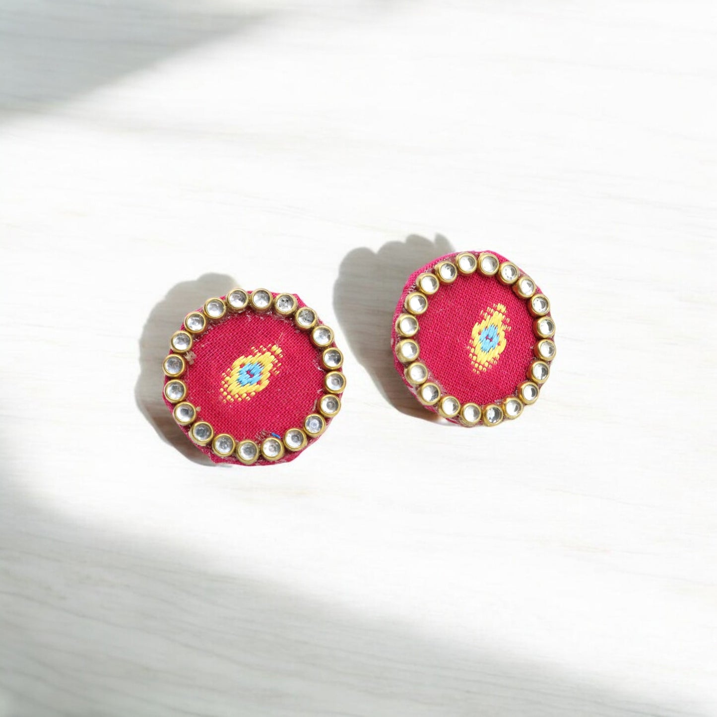 cotton Top Round Earring