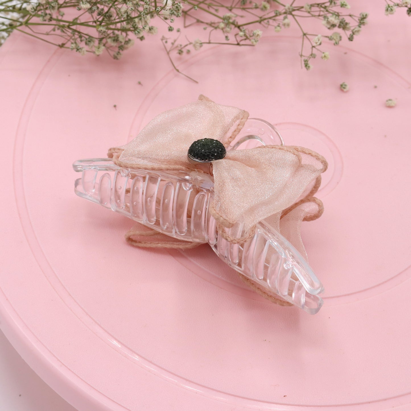 Cream Bow Clutcher – Chic Fabric Design for Hair Styling