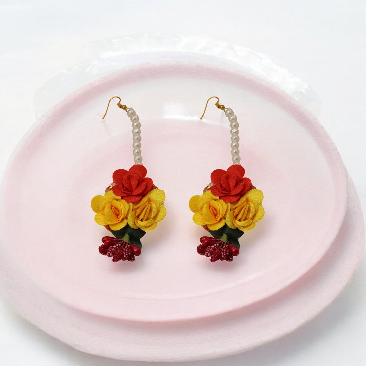 Bridal Flower Maang Tika – Perfect for Traditional Ceremonies