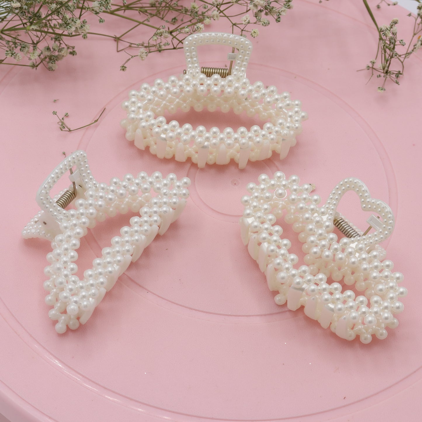 Large Pearl Hair Clutcher- random designs