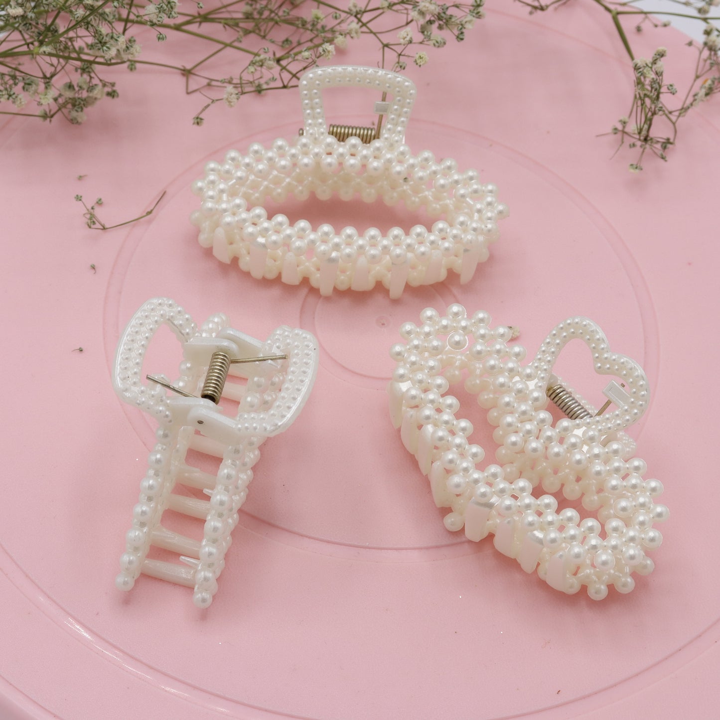 Large Pearl Hair Clutcher- random designs