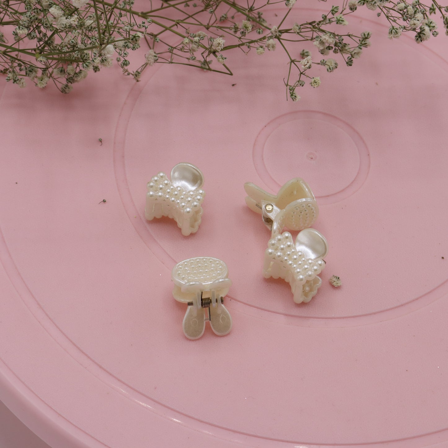 Small Pearl Hair Clutcher Mixed Design (Random Selection)