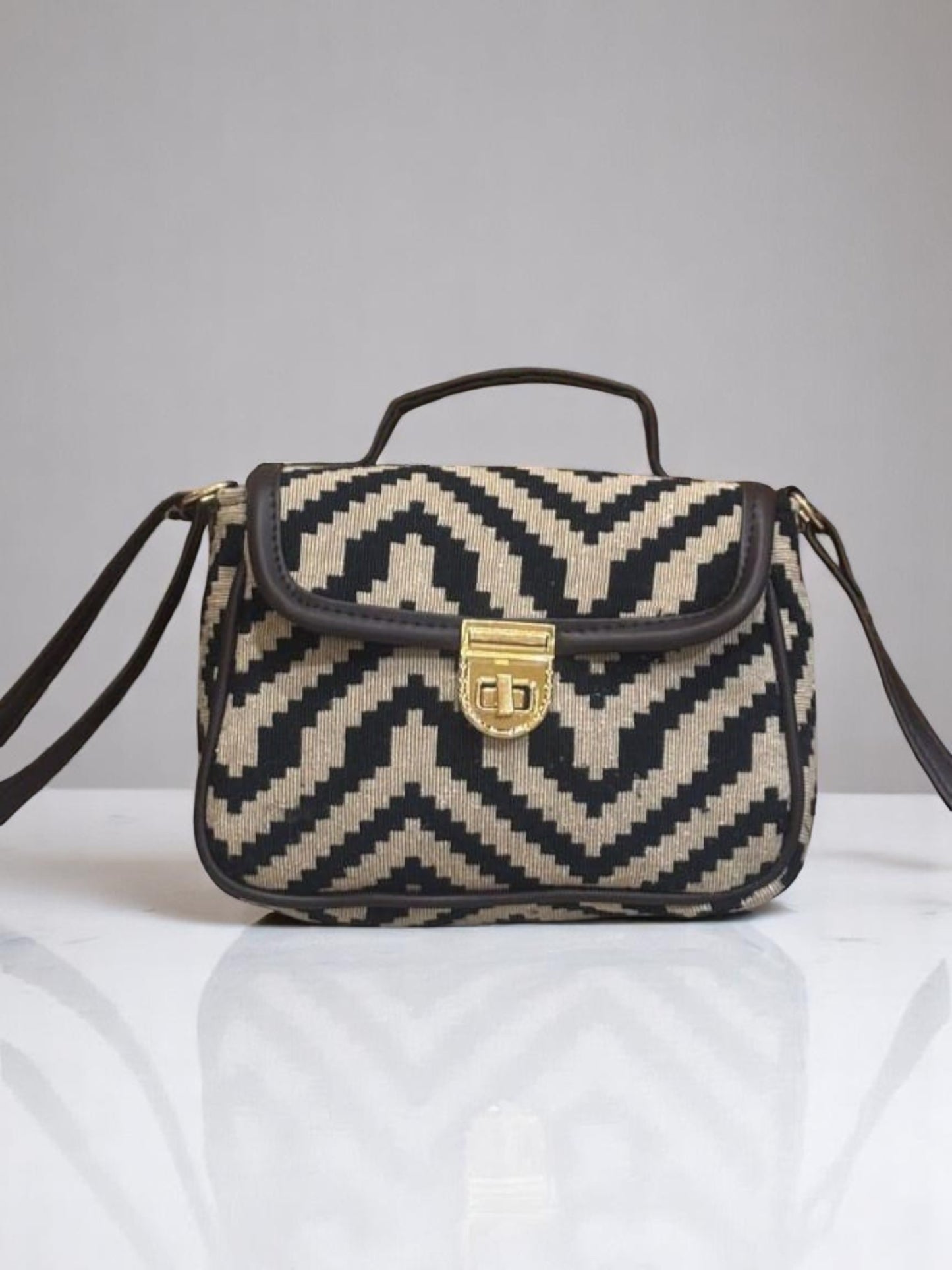 GeoLock Sling Bag