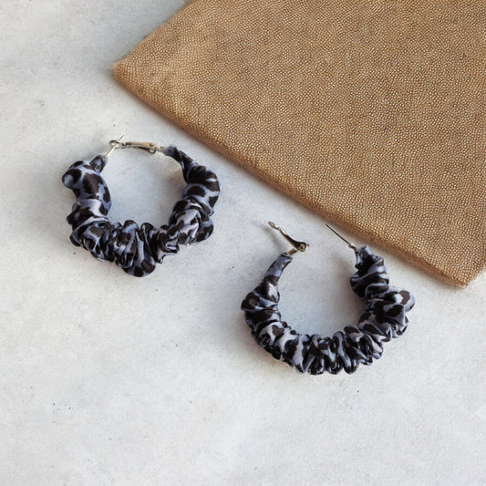 Wild Sapphire Scrunchie Hoop earring