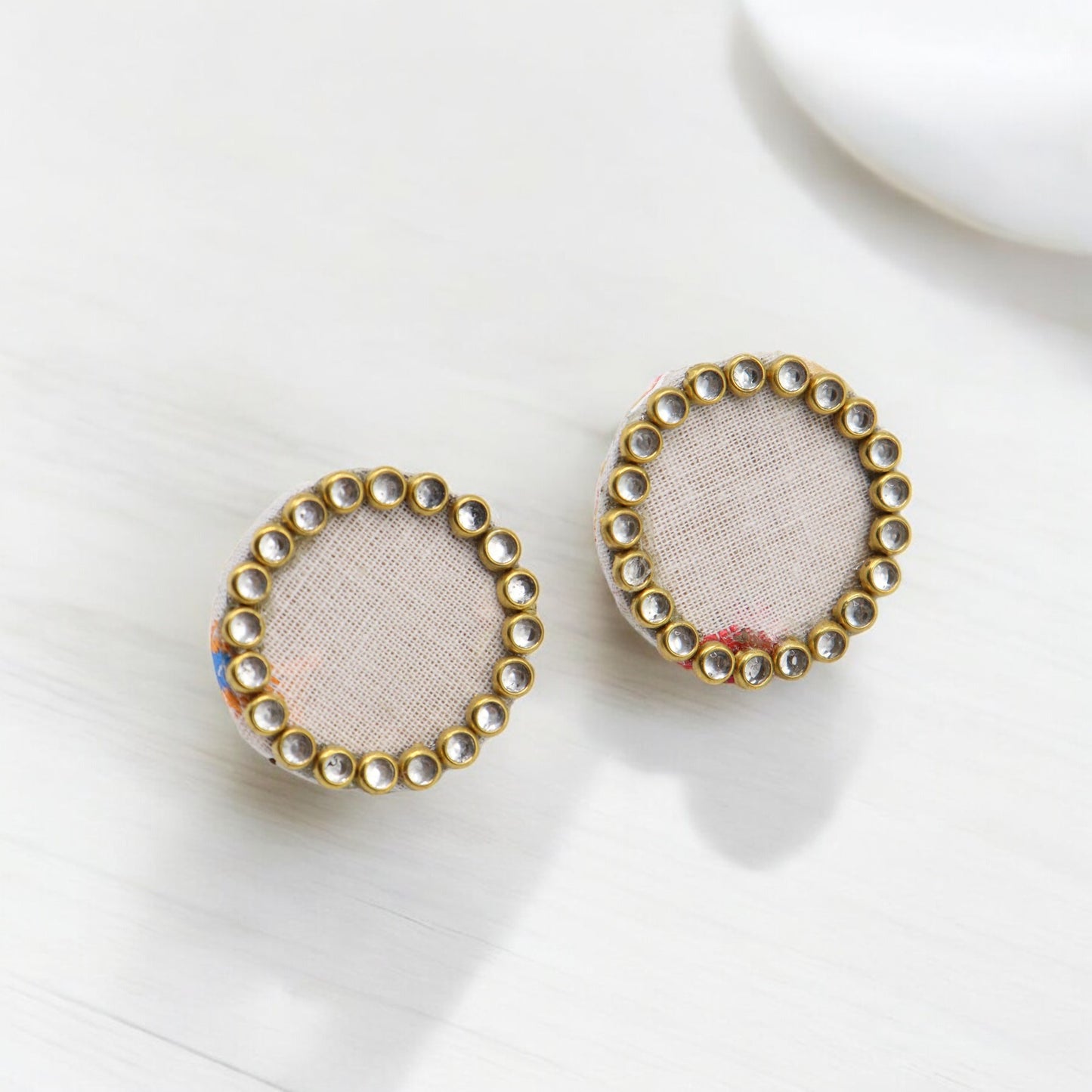 cotton Top Round Earring