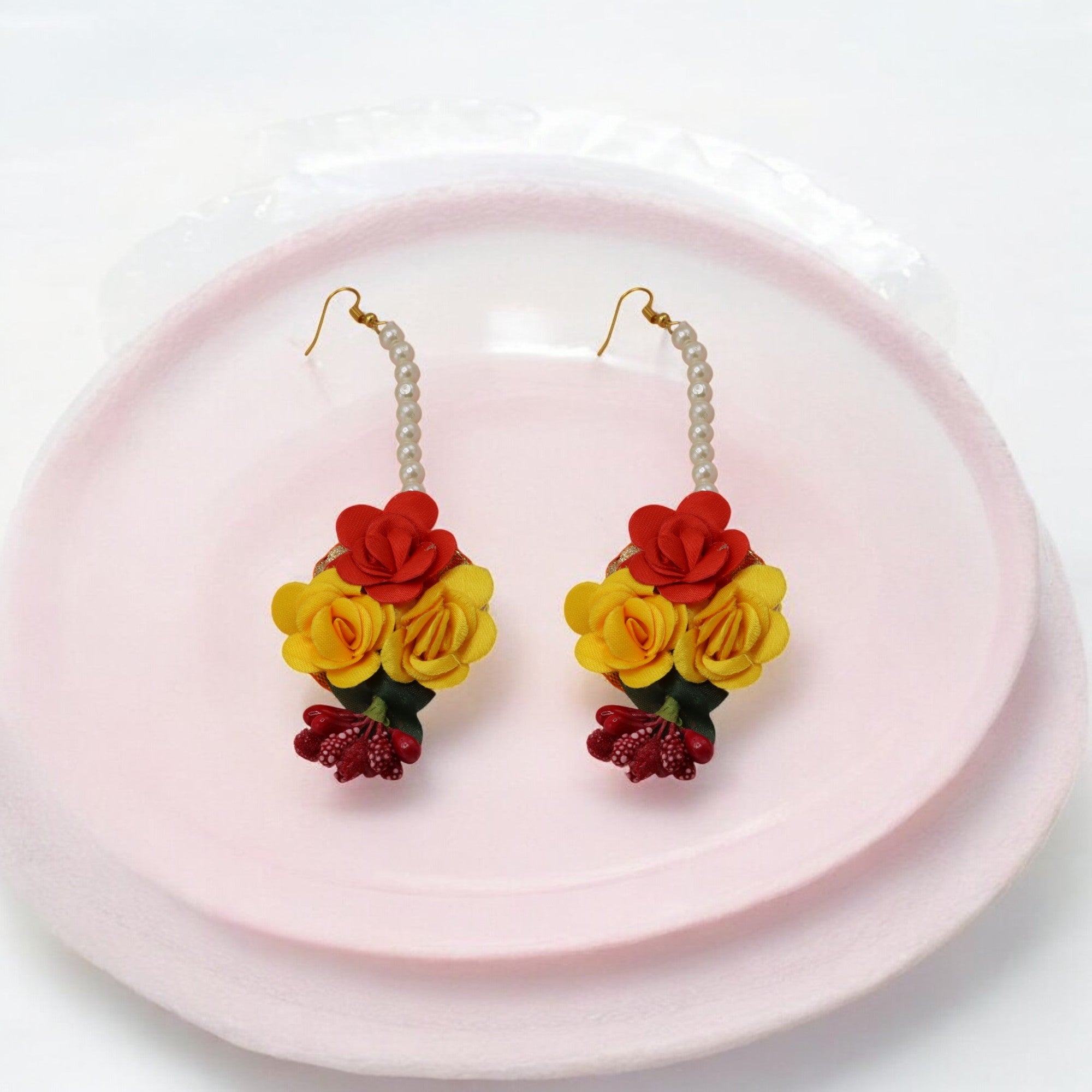 Bridal Flower Maang Tika – Perfect for Traditional Ceremonies