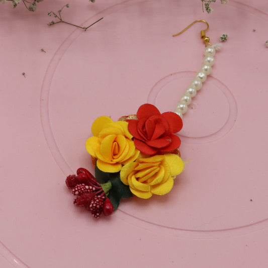 Bridal Flower Maang Tika – Perfect for Traditional Ceremonies