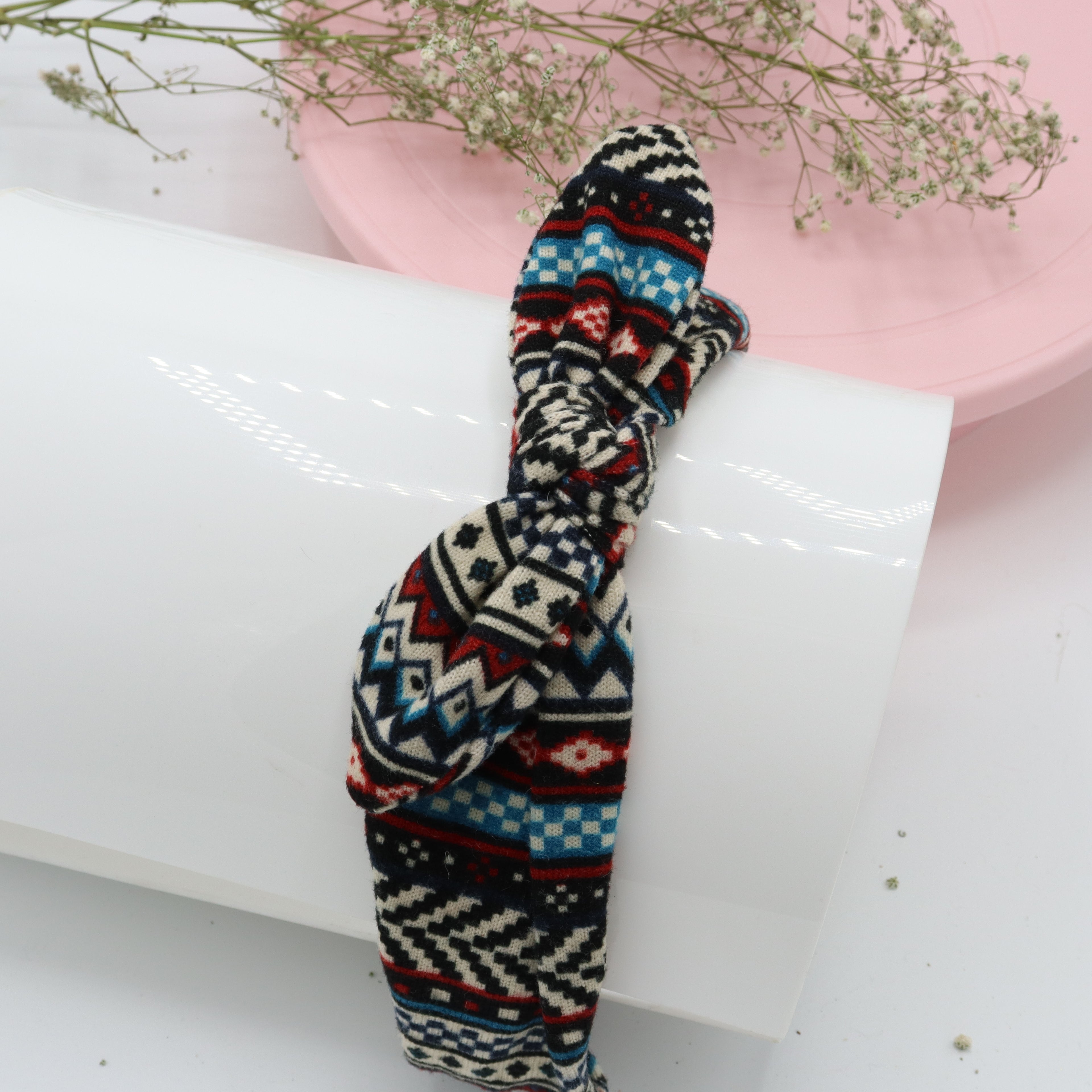 Snowy White Hairband