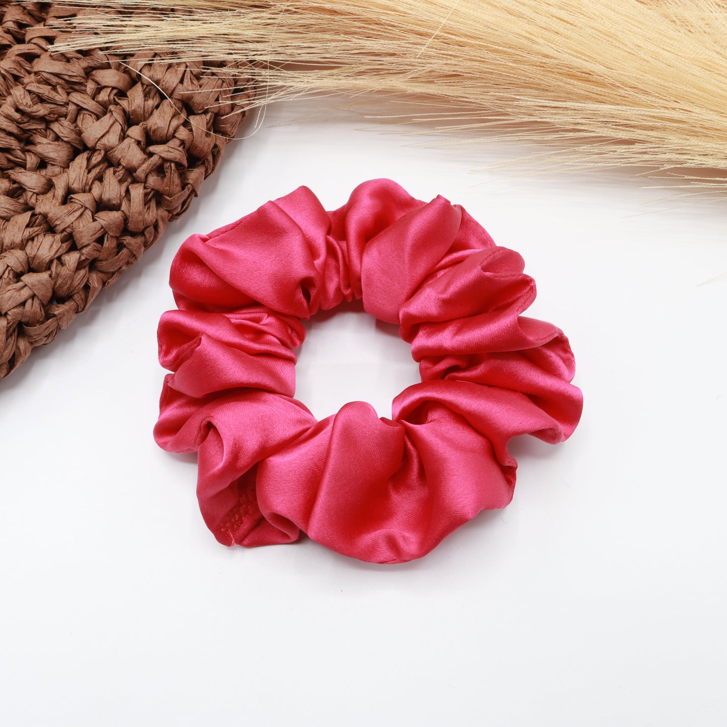 Vora Medium Silk Satin Scrunchie - pink Shades
