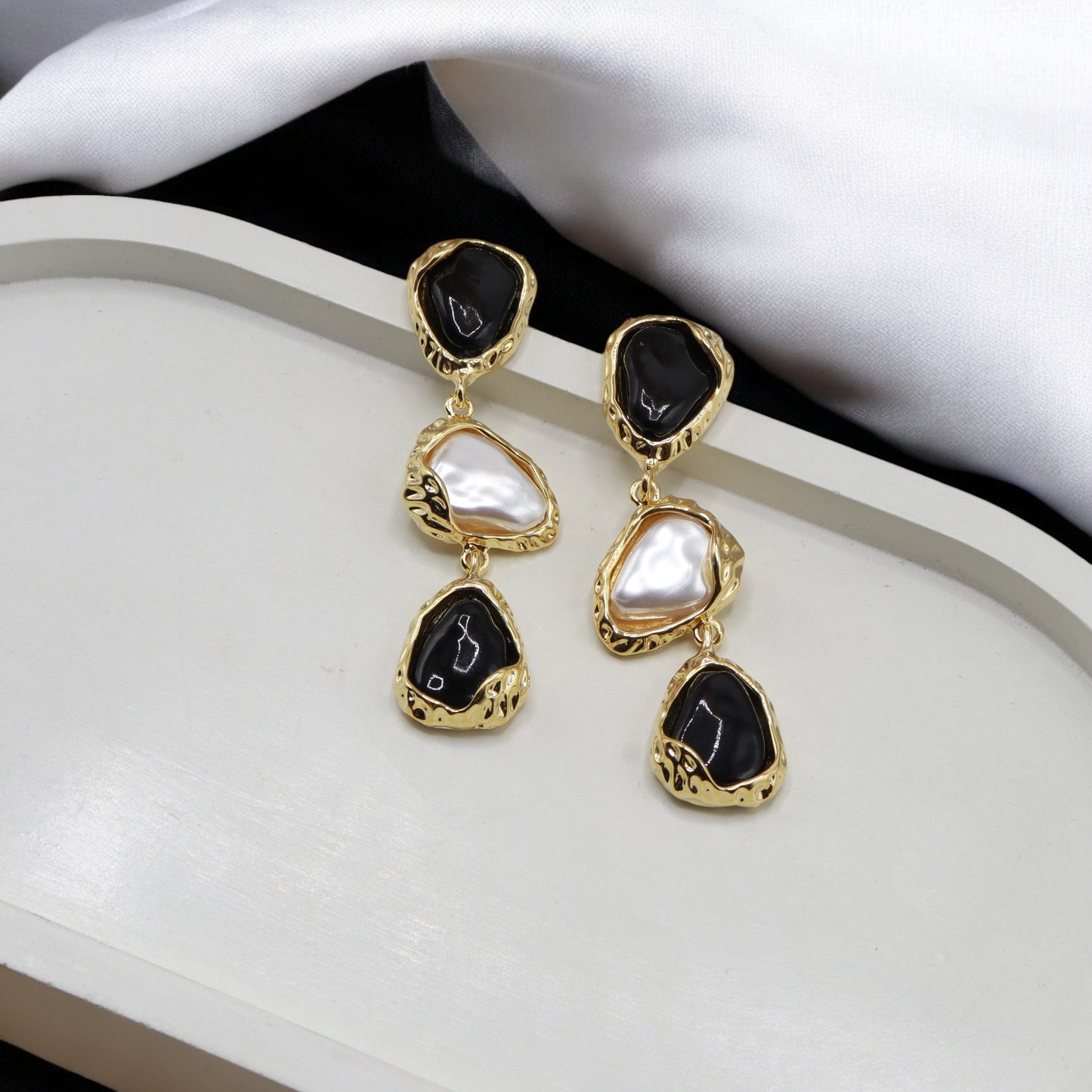Elegant Party-Wear Drop Earrings Stainless Steel Black and White Teardrop Earrings