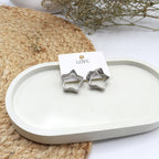 Simple daily Wear Style Twist Geometric Alloy Silver Plated Women's Stud Earrings