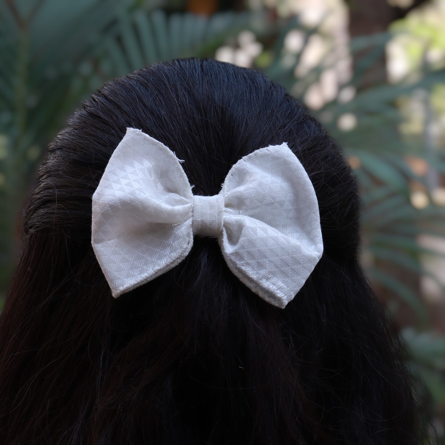 traditional style Hair bow clip m size