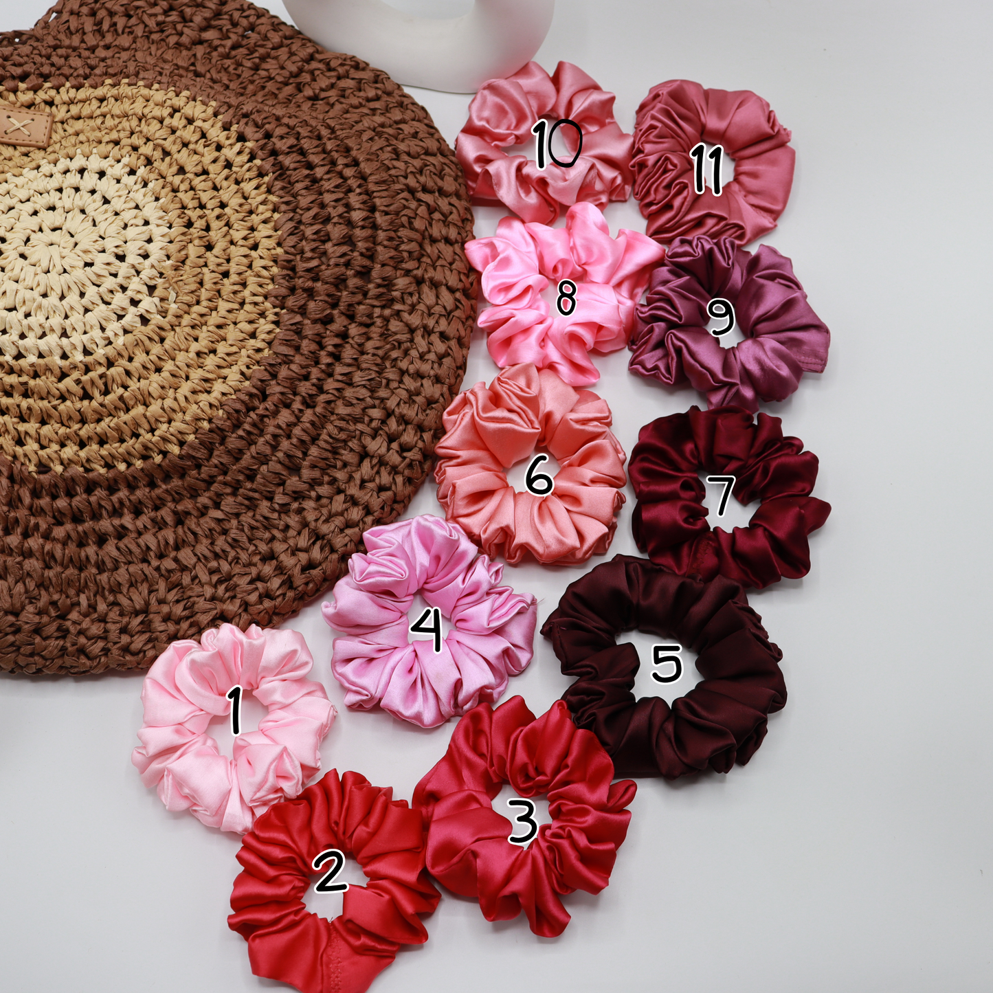 Vora Medium Silk Satin Scrunchie - pink Shades