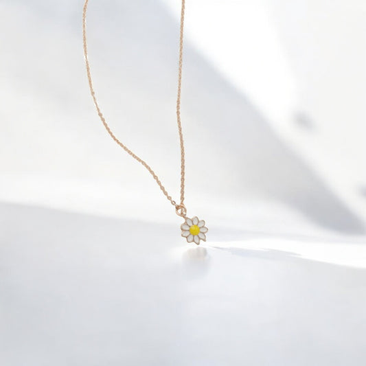 Mini Daisy Pendant Chain