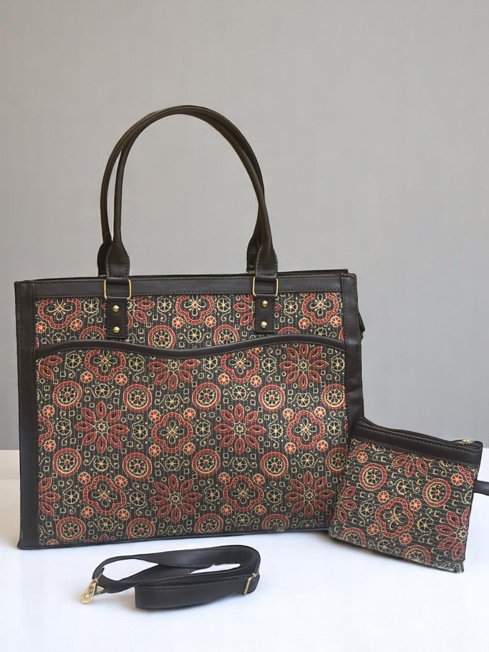 Wavy Tote with Pouch bag