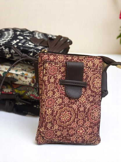 Ethnic Warli Print Sling Bag