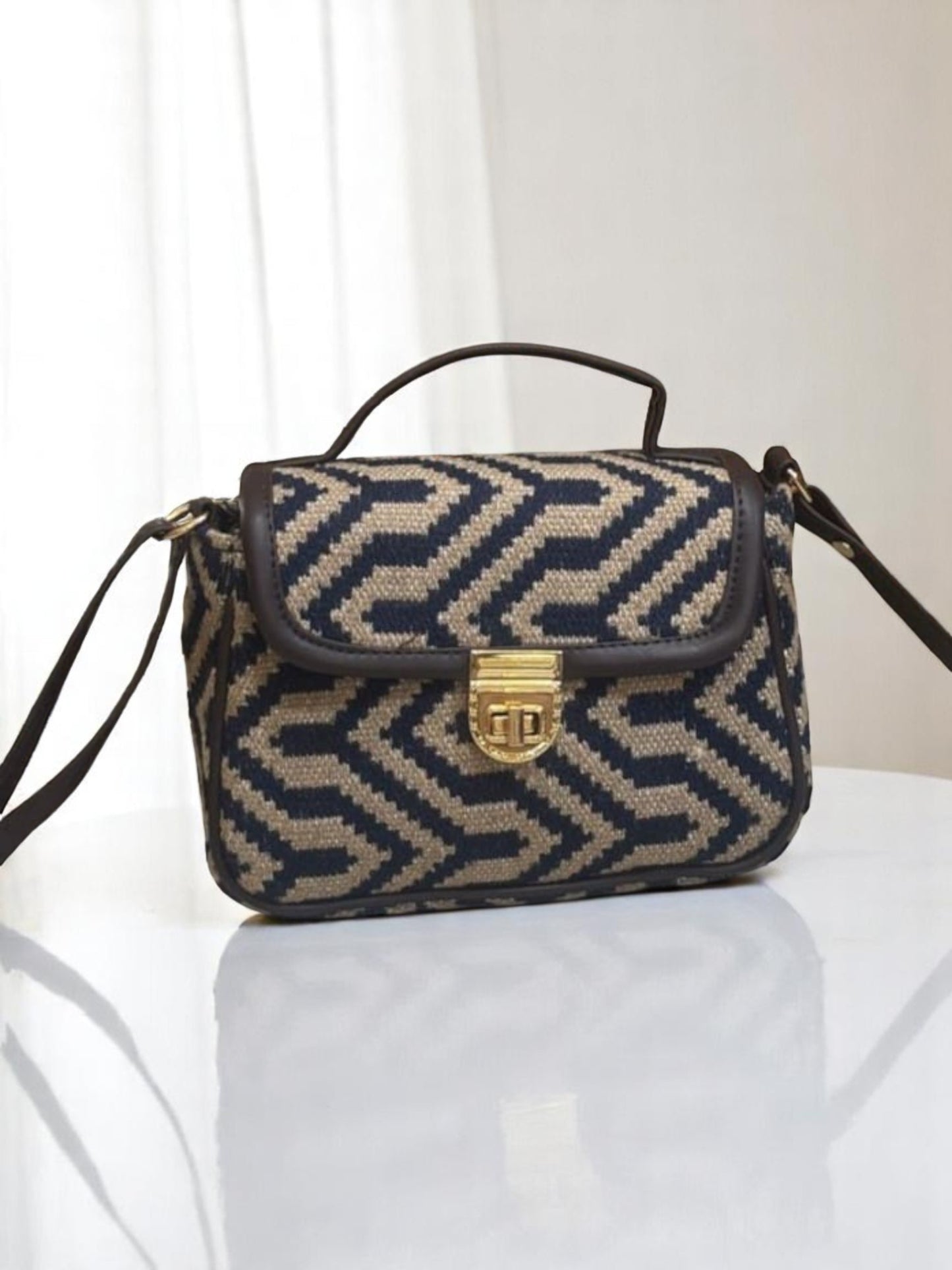 GeoLock Sling Bag
