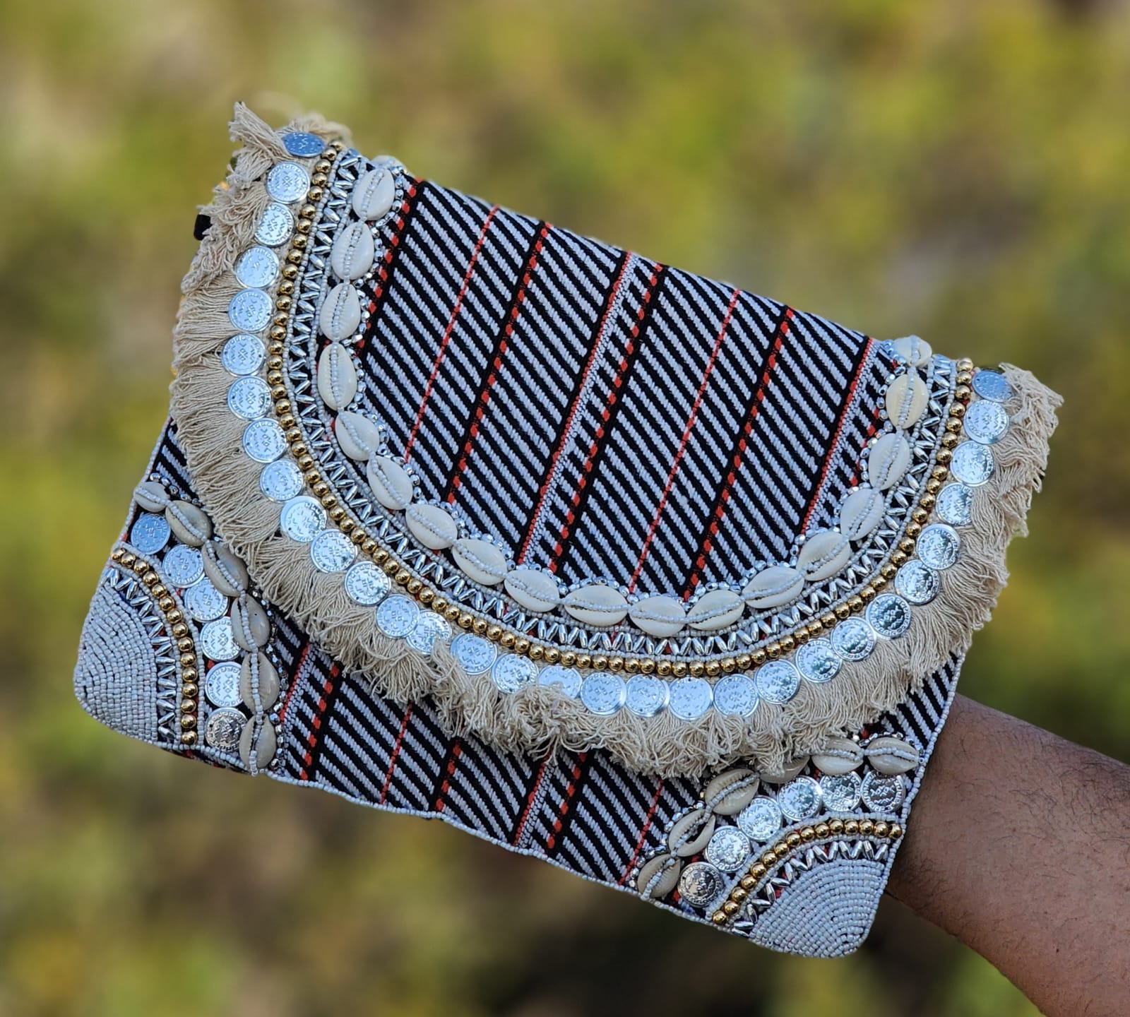 ANTIQUE BOHO SLING BAG