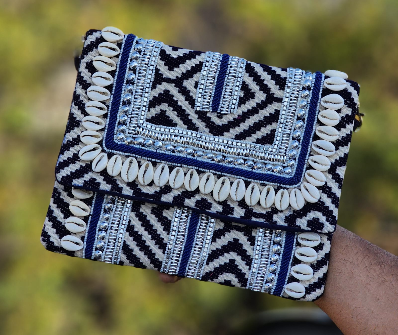 ANTIQUE BOHO SLING BAG