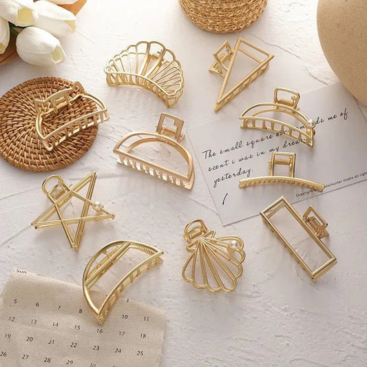 Small Metal Hair Clutcher Set – 4 Pcs with Random Designs